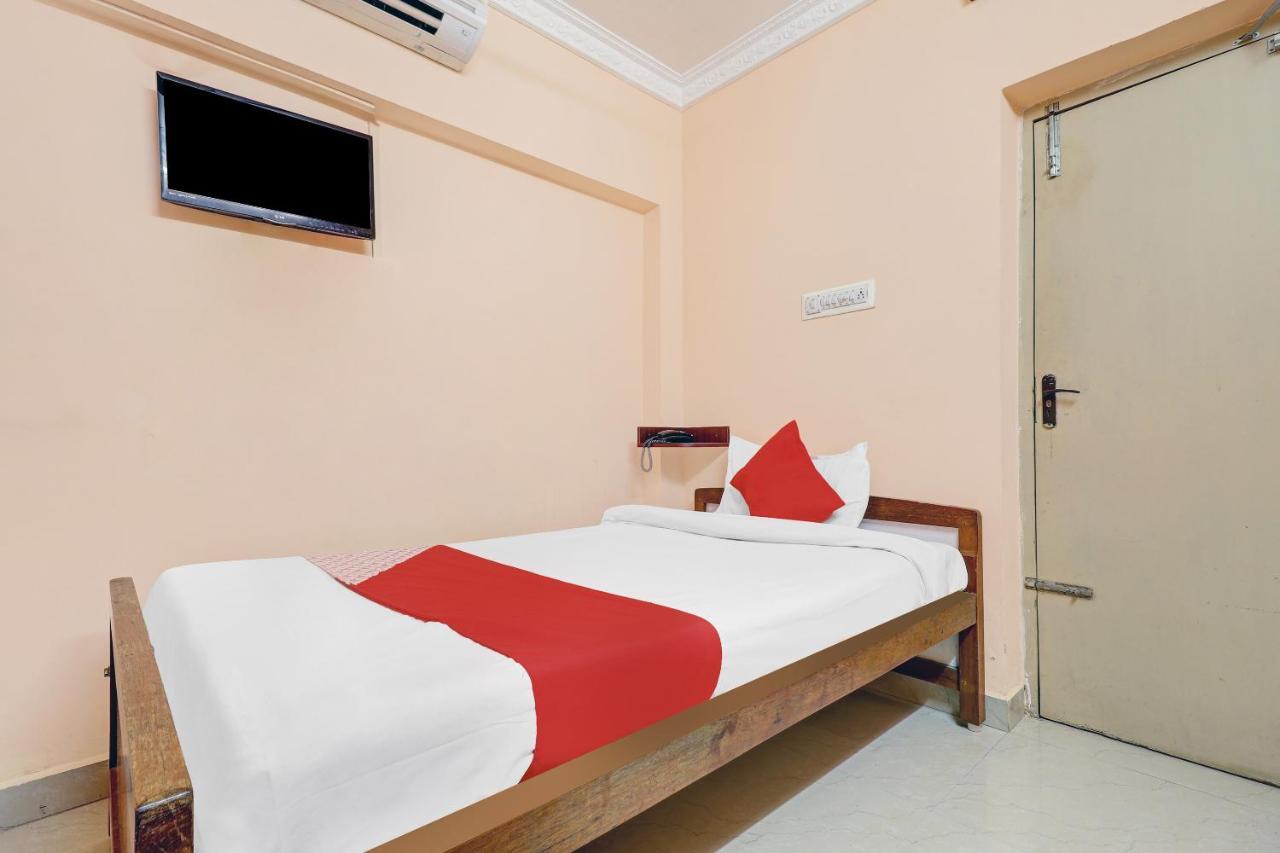 Oyo 81409 Hotel Sivajothi Тутикорин Экстерьер фото