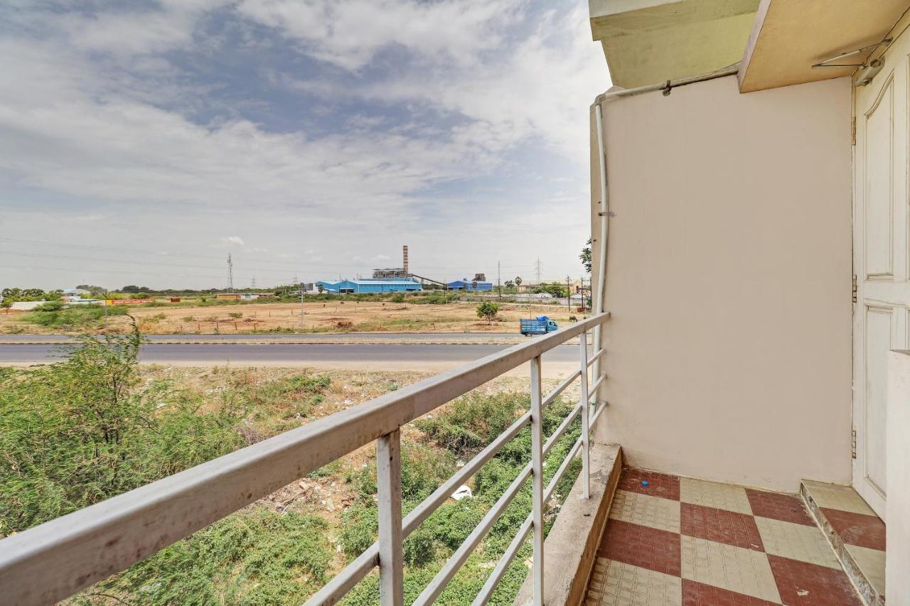 Oyo 81409 Hotel Sivajothi Тутикорин Экстерьер фото