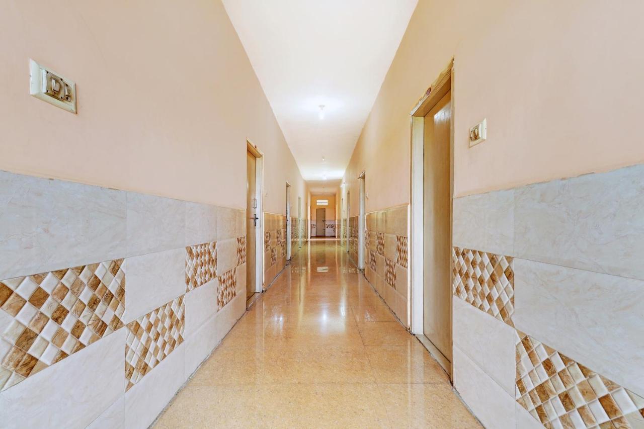 Oyo 81409 Hotel Sivajothi Тутикорин Экстерьер фото