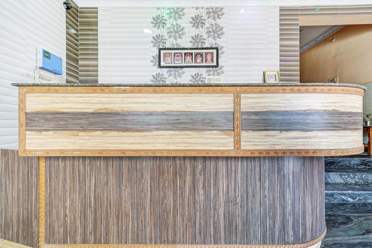 Oyo 81409 Hotel Sivajothi Тутикорин Экстерьер фото