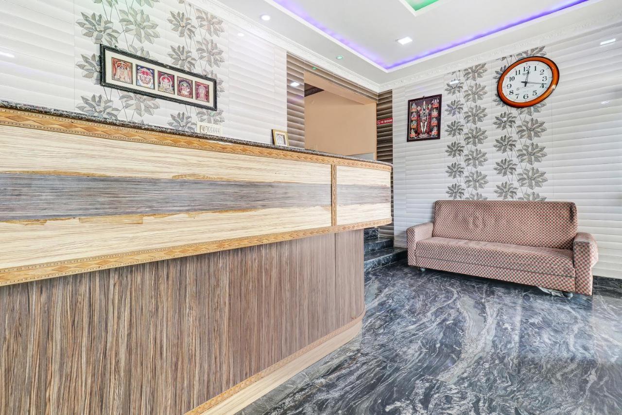 Oyo 81409 Hotel Sivajothi Тутикорин Экстерьер фото